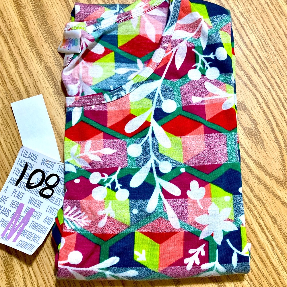 M/Med Irma Tunic NWT-Lightweight
